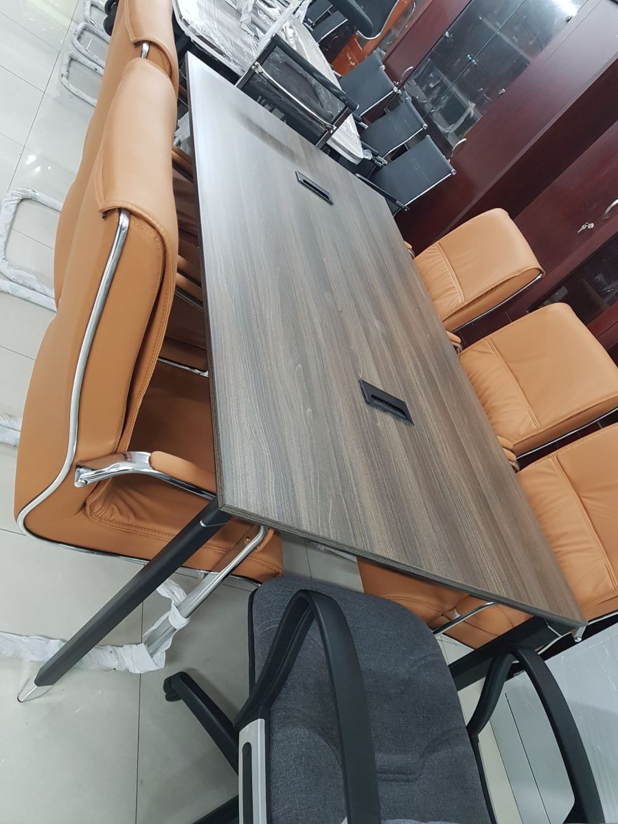 BÀN HỌP BH2MCNK CHÂN SẮT NHẬP KHẨU 2M